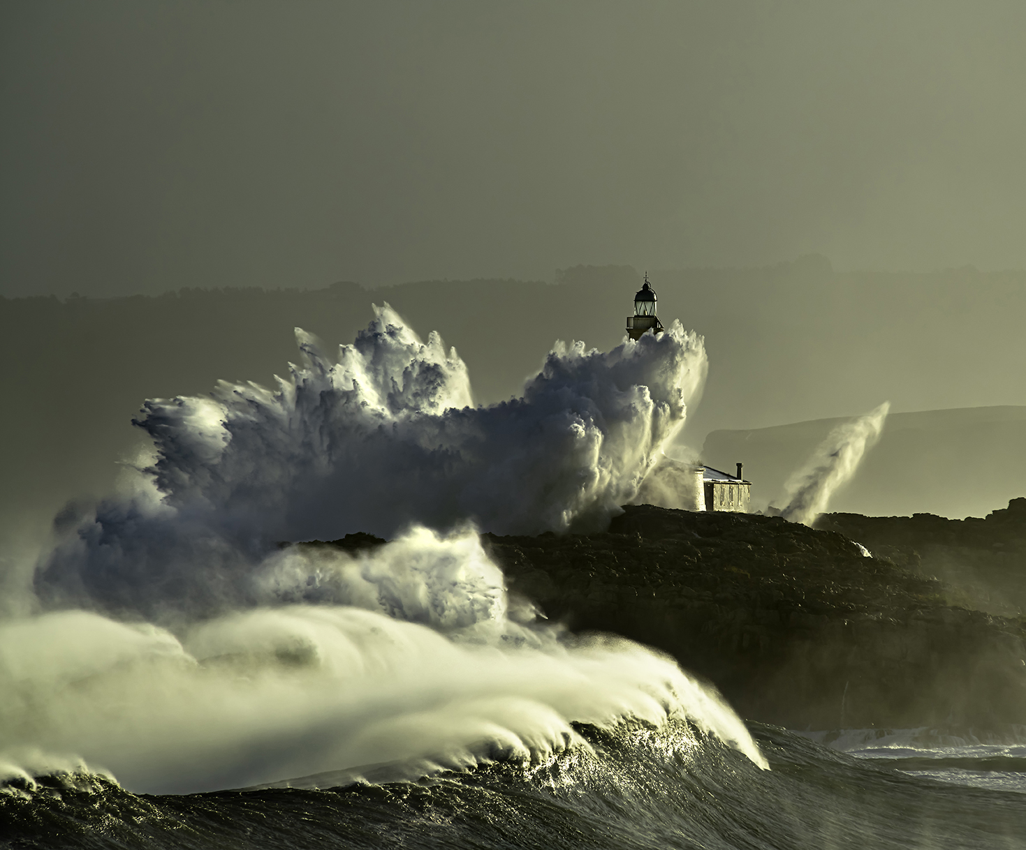 Temporal faro de Mouro5