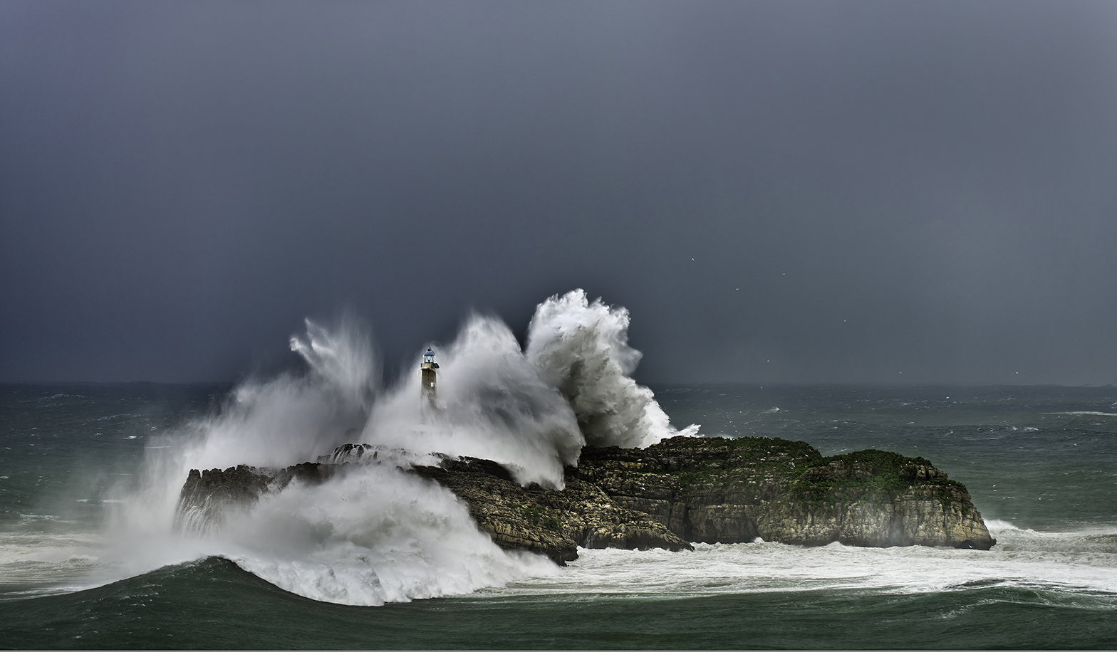 Temporal faro de Mouro6